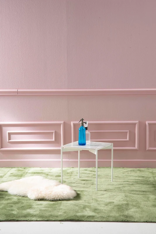 STONES Tavolino con top in ceramica, fondo in MDF e struttura in metallo, 55x55x35cm, marmo calacatta