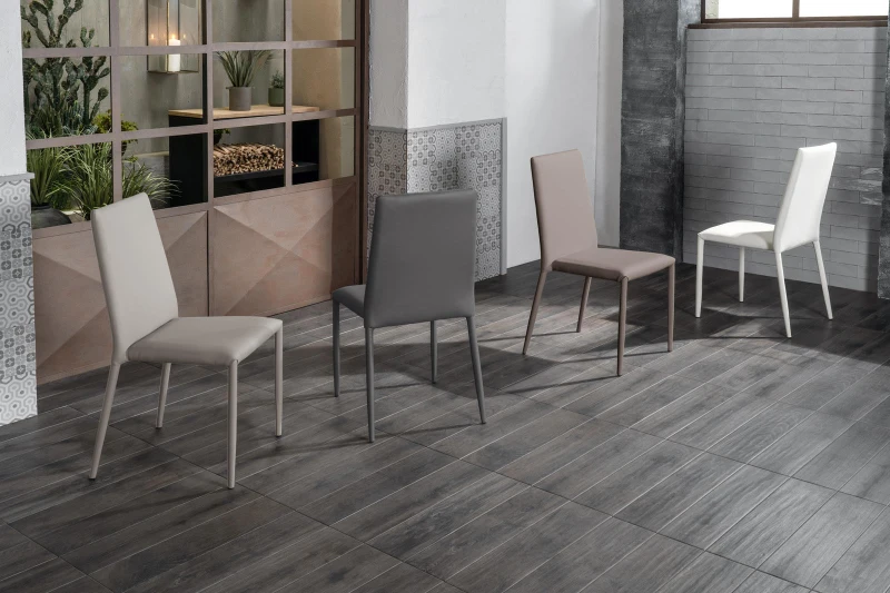 STONES Set 4 Sedie in similpelle imbottita e gambe in metallo rivestite, 40x42x96cm, grigio scuro