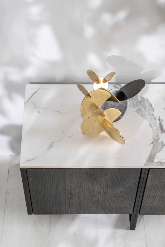 STONES Mobile TV con Top in Ceramica Marmo e Struttura in MDF rovere, 2 ante e 2 cassetti con chiusura ammortizzata, 40x180x45 cm, Marmo calacatta e Grigio scuro