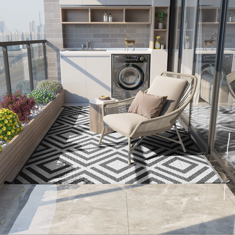 Outsunny Reversible Outdoor Rug, Plastic Straw Mat w/ Carry Bag Ground Stakes for Garden RV Picnic Beach Camping 182x274cm Black