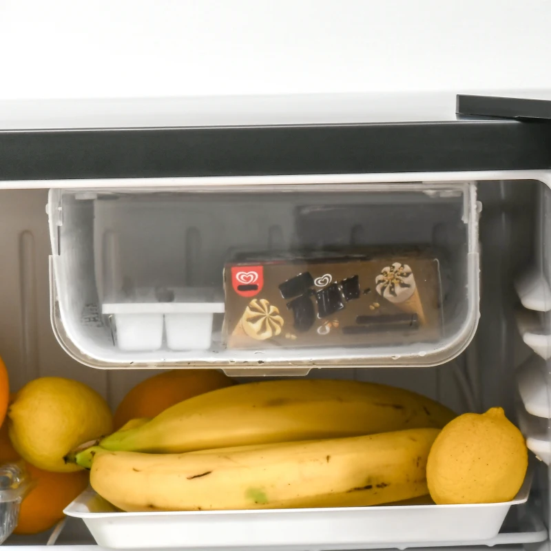 HOMCOM Nevera Eléctrica Pequeña 46L de Capacidad Mini Bar con Rejilla Ajustable Compartimento Congelador y Puerta Reversible Bajo Consumo 44,5x46,5x49,8 cm Negro