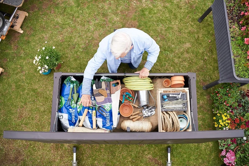 Keter Baule da Giardino Rockwood, 570L, Effetto Legno, Marrone, 155x72,4x64,4H cm