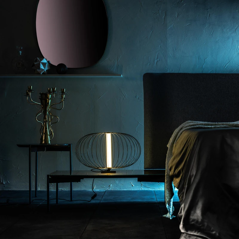 STONES Mizar lampada da tavolo in metallo verniciato nero