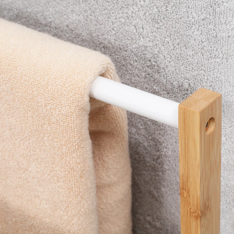 HOMCOM Toalheiro de Pé de Bambu com 3 Barras Toalheiro Independente de 3 Níveis para Casa de Banho 48x25,8x94cm Madeira