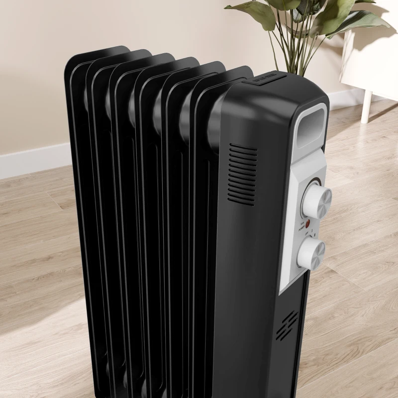 HOMCOM 1.5kW Nine Fin Oil-Filled Radiator - Black