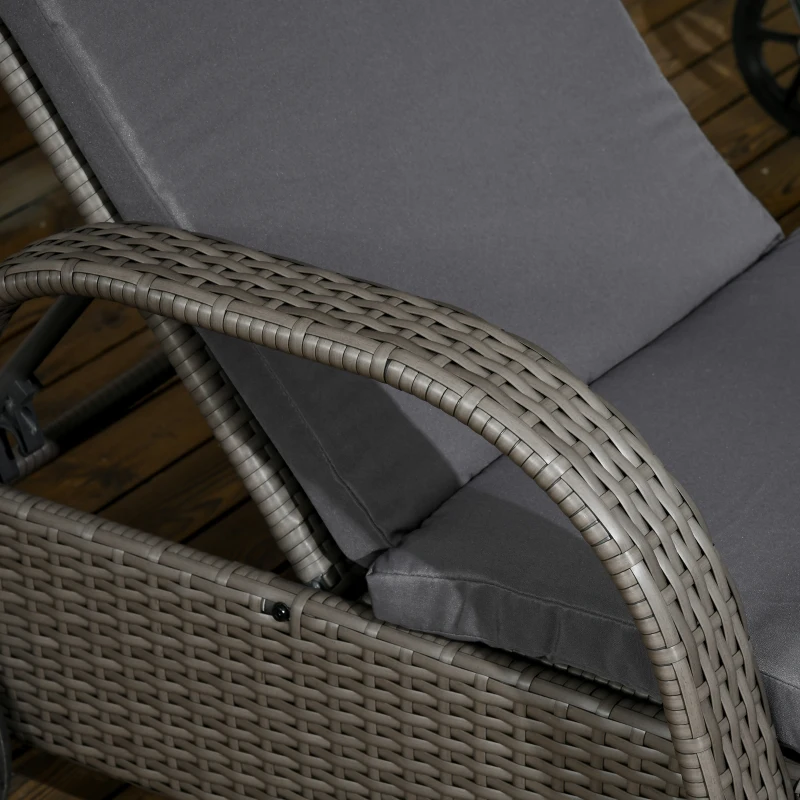 Outsunny Chaise Longue Table d'Appoint Ensemble de Mobilier de Jardin 3 Pièces, Rotin synthétique+Métal Gris+Gris foncé