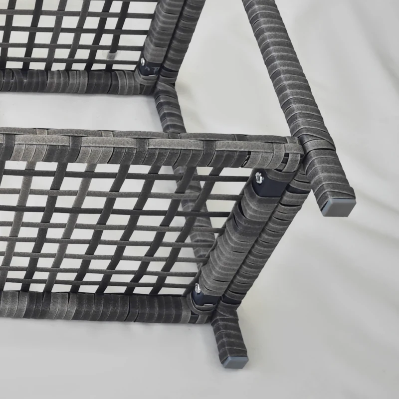 Outsunny Garten Beistelltisch rechteckiger Couchtisch aus PE-Rattan mit gehärteter Glasplatte Maße 80L x 30B x 40H cm Grau