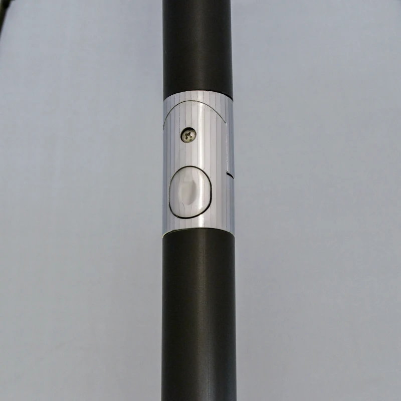 Outsunny Sonnenschirm runder Gartenschirm neigbar mit 18 Glasfaserstreben Kurbel Mast aus Metall Glasfaser Ø 2,5 m dichtes Polyester-Gewebe in Grau