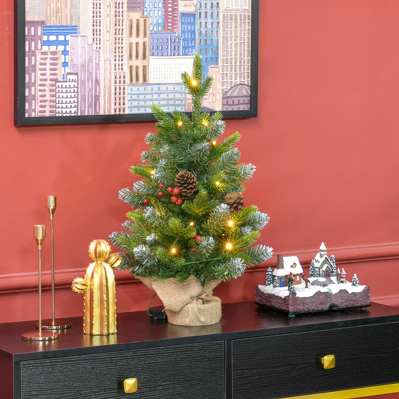 HOMCOM Sapin de Noël 60 cm arbre de Noël de table avec lumière LED, 141 pointes, pommes de pin et baies rouges, base en béton