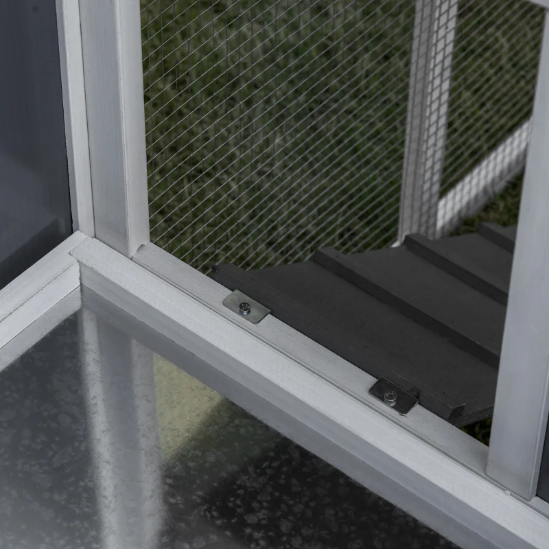 PawHut Gallinero de Madera para Exterior Jaula para 2-3 Gallinas con Caja Nido Corral de Alambre Techo de Policarbonato Bandeja Extraíble y Rampa 162x76,5x79,5 cm Gris