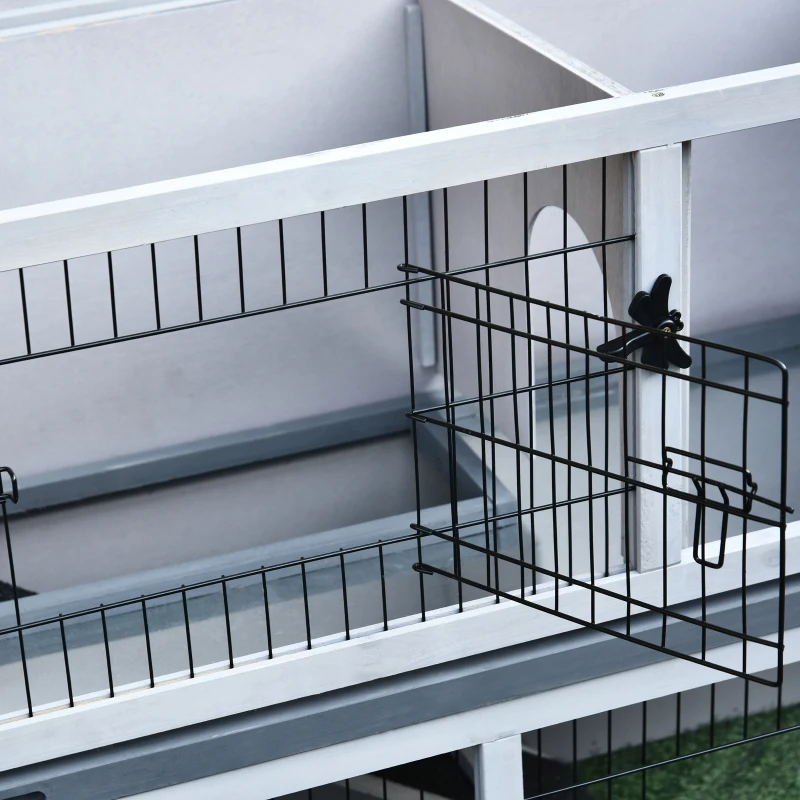 PawHut Conejera de Madera Exterior Jaula para Conejos de 2 Pisos Rampa Bandeja Extraíble y 2 Puertas 108x45x78 cm Gris