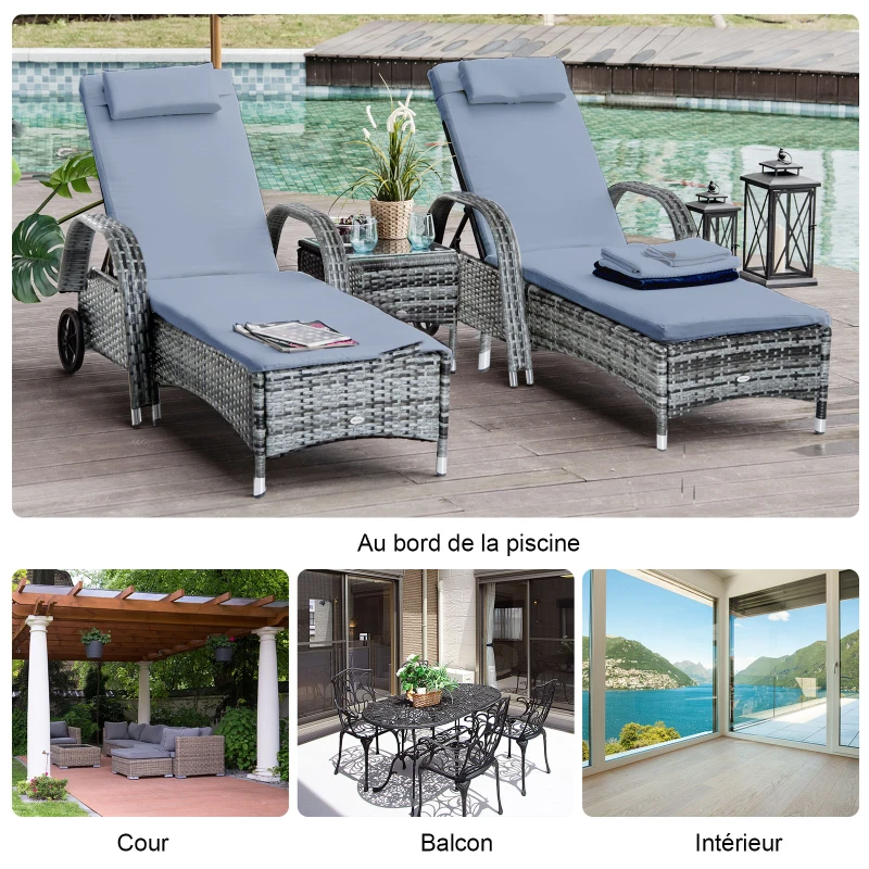 Outsunny Lot de 2 transats bains de soleil grand confort : matelas, têtière, inclinaison réglable multipositions, accoudoirs, roulettes + table basse verre trempé résine tressée gris