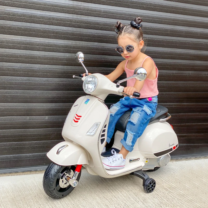 HOMCOM Vespa Scooter Moto électrique Enfants 6 V dim. 102L x 51l x 76H cm Musique MP3 Port USB klaxon Phare feu AR Blanc