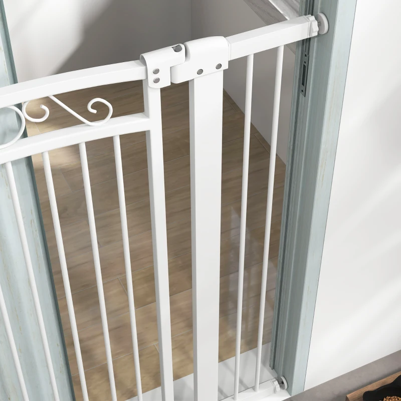 PawHut Puerta para Perros con Ancho Ajustable 76-104 cm Barrera de Seguridad con 2 Extensiones y Doble Bloqueo Blanco
