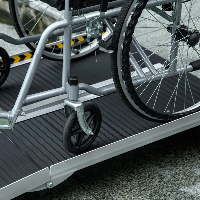 HOMCOM Rampa per Sedia a Rotelle Pieghevole e Antiscivolo in Alluminio, 152x73cm, Capacità 272kg