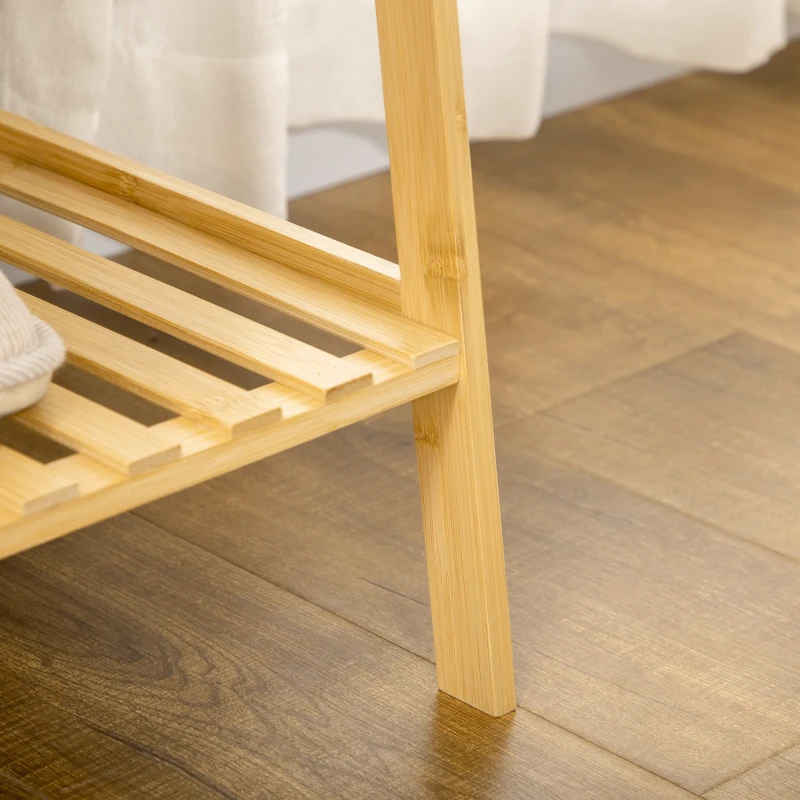 HOMCOM Perchero de Pie de Madera de Bambú para Ropa con 2 Estantes 2 Ganchos y Barra para Colgar 114x40x139 cm Natural