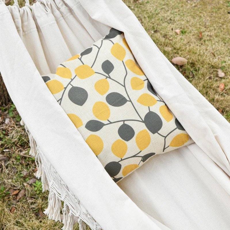 Outsunny Amaca da Giardino Sospesa in Tela con Frange Stile Boho, 288x150 cm, Capacità 120 kg, Crema