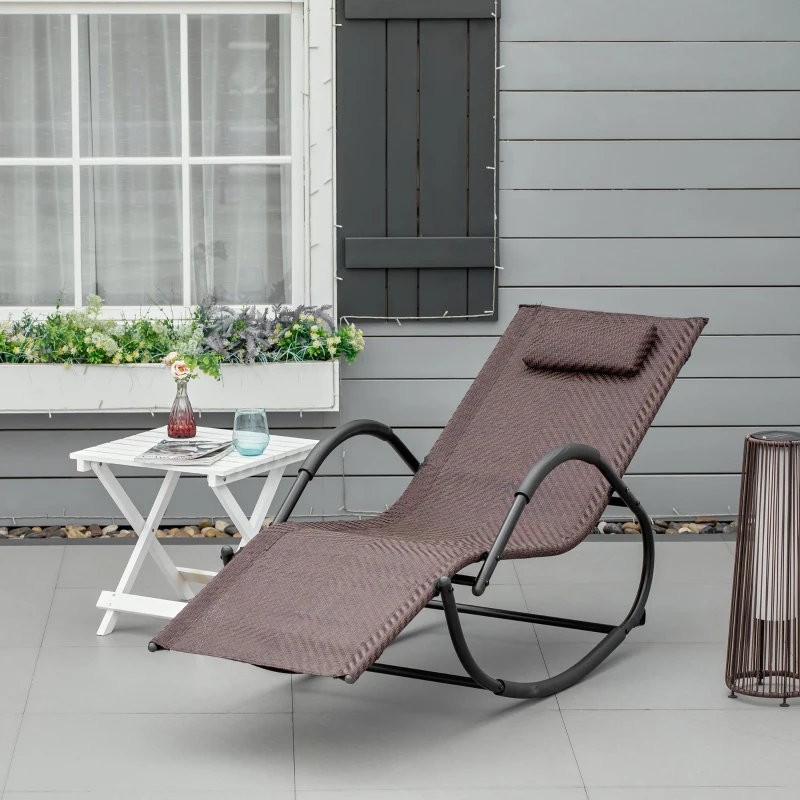 Outsunny Chaise longue à bascule rocking chair ergonomique avec tétière amovible accoudoirs et repose-pieds revêtement texitlène imitation rotin métal 61 x 160 x 79 cm brun