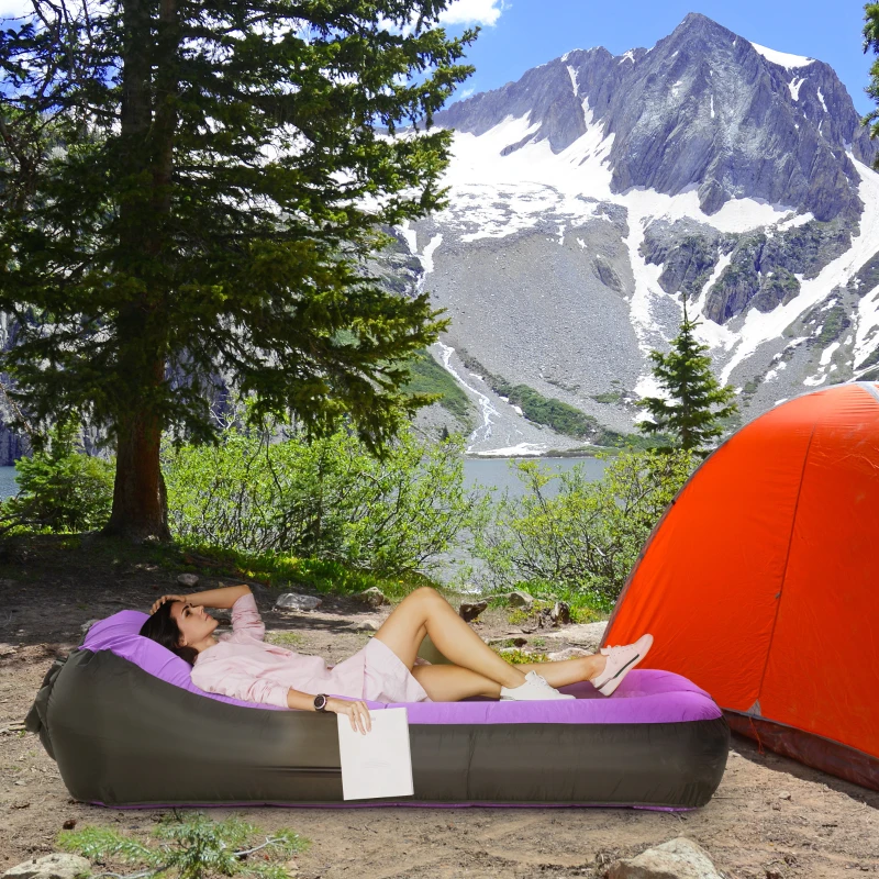 Outsunny Aufblasbarer Sitzsack, wasserdicht, bis 200 kg Tragkraft, 195x83x52cm, Violett