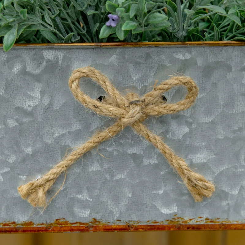 Outsunny Jardinière Chariot sur Pied 3 Niveaux Style Rural Chic - Pliable - 2 poignées et Roues - nœuds de Corde métal martelé Effet Vieilli