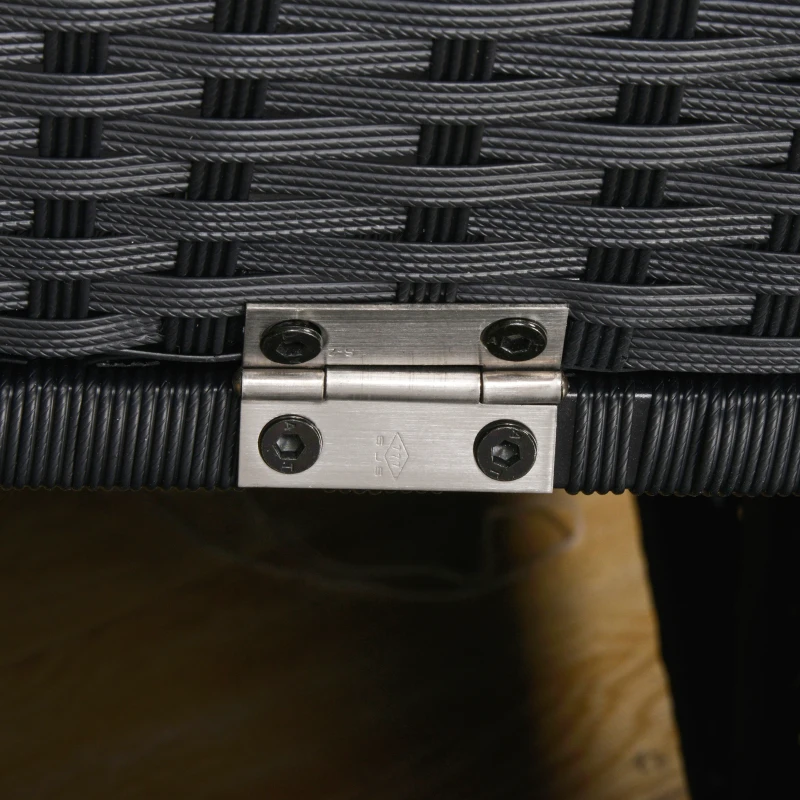 Outsunny Lettino Sdraio Prendisole Pieghevole in Rattan Sintetico con Poggiatesta Rimovibile per Giardino, Terrazzo ed Esterni, 198x68x50cm