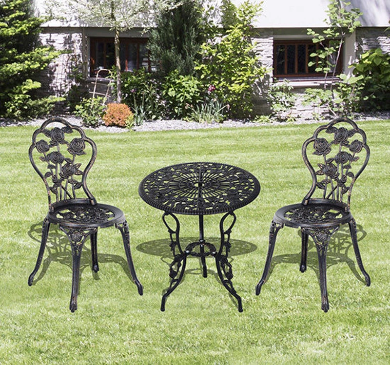 Outsunny Set 3 Pezzi Tavolo e due Sedie da Giardino in Stile Rétro con Decorazioni Floreali, Color Bronzo