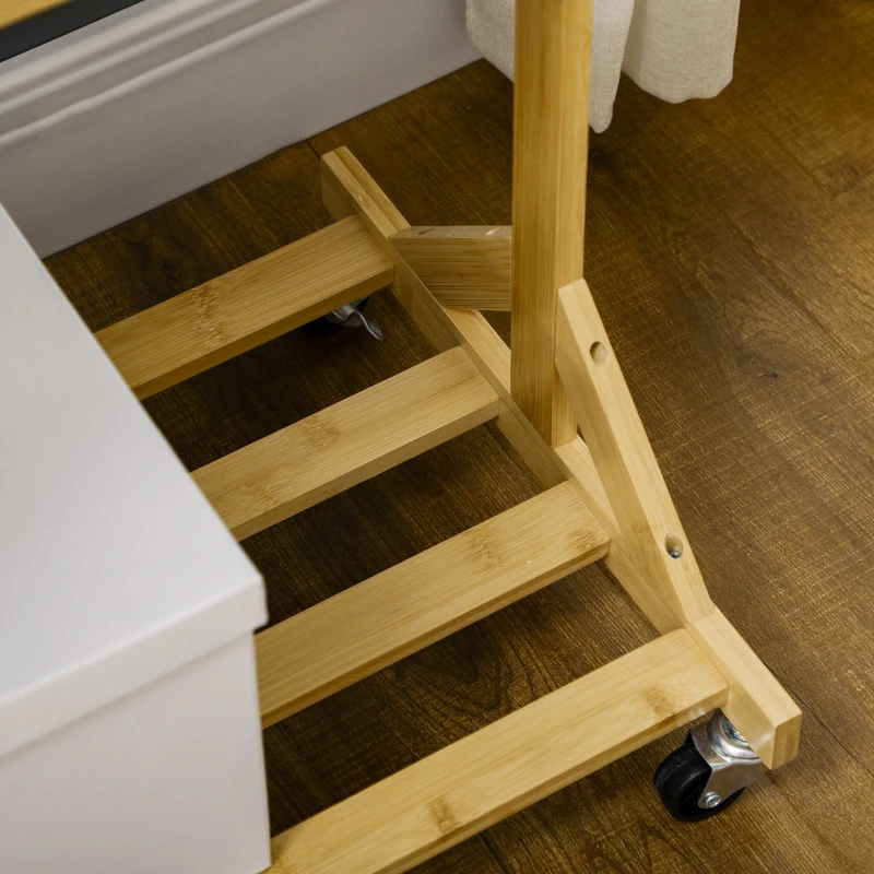 HOMCOM Garderobe aus Bambus, Kleiderhaken, Kleiderstange, Hosenständer, 1 Ablage, 4 Rollen, Natur