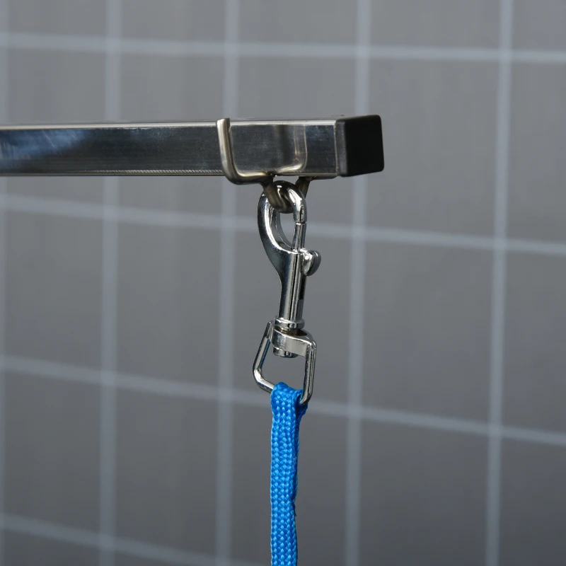 PawHut Hund Trimmtisch Tierpflegetisch drehbar trocknen Tabelle mit verstellbaren Arm rutschfeste Tischplatte Verriegelungssystem Aluminium-Legierung Rand Edelstahl Rahmen Sicherheit Leine Ø65x H10