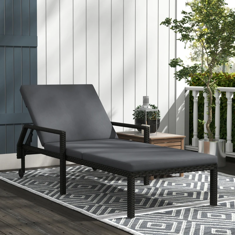 Outsunny Tumbona de Ratán Sintético con Respaldo Ajustable en 5 Posiciones Cojín y Ruedas 73x200x48 cm Gris Oscuro y Negro