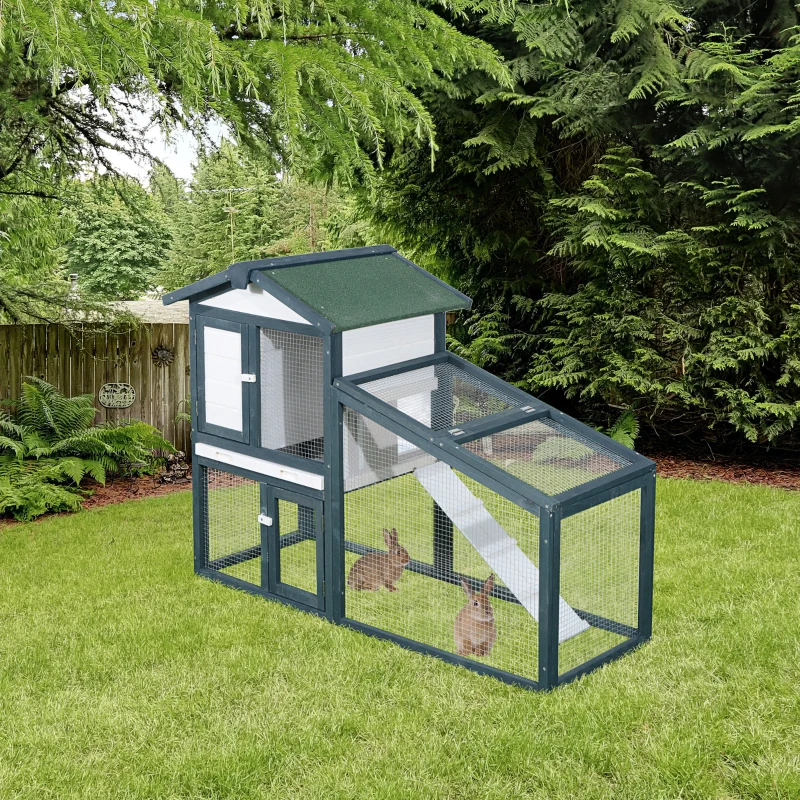 PawHut Gabbia per Conigli e Animali da Compagnia in Legno 2 piani di Abete Doppia Porta 140x65x100cm Verde e Bianco
