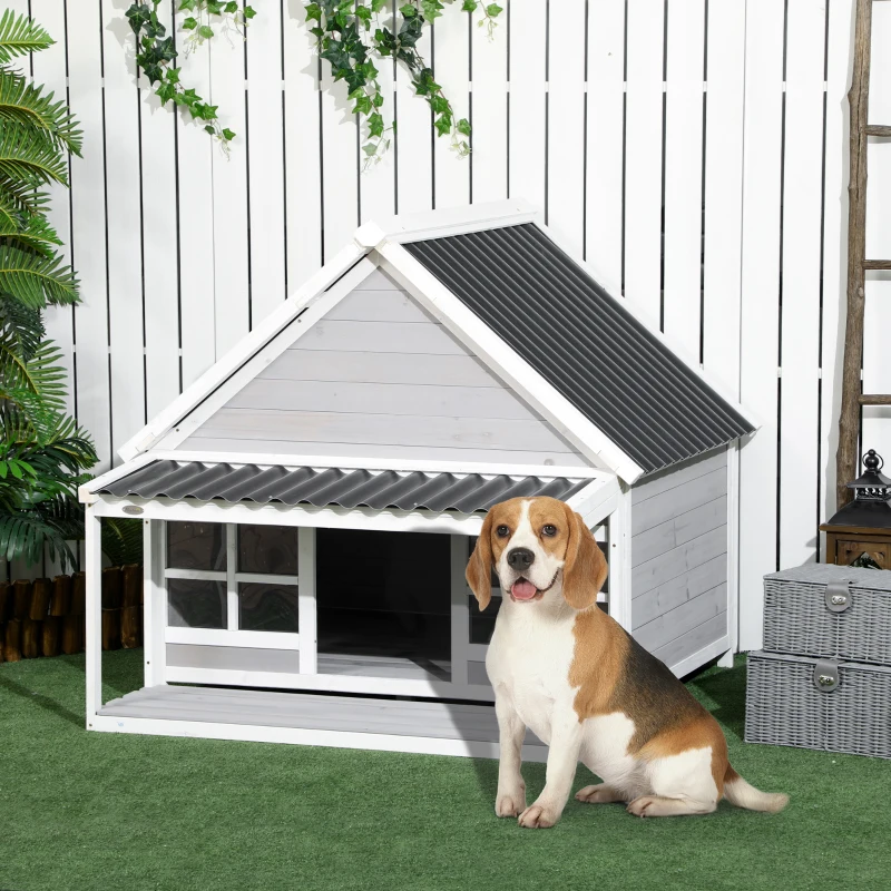 PawHut Hundehütte mit Veranda, wetterbeständig, behandeltes Tannenholz, 3 Fenster, Hellgrau + Weiß