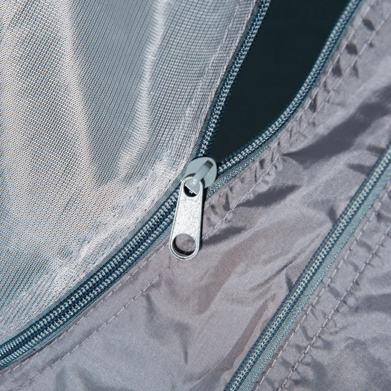 Outsunny Tente de camping pop-up pour 4 personnes tente dôme étanche légère ventilée facile à monter avec 2 fenêtres 2 portes sac de transport dim. 286L x 209l x 122H cm polyester bleu et gris clair