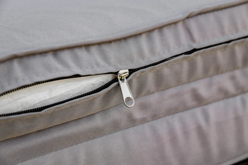 Outsunny Sdraio da Giardino in Rattan PE con Schienale Regolabile e Cuscino, 207x70x70cm, Grigio