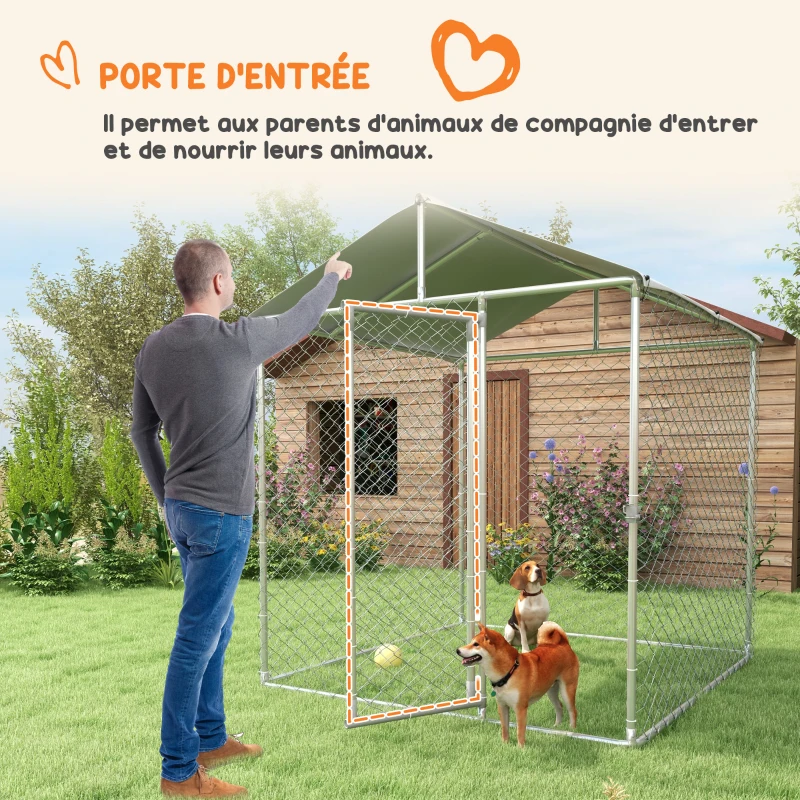 PawHut Chenil d'extérieur pour chiens - enclos parc 4m² avec auvent et porte verrouillable - Dim. 200L x 200l x 237H cm