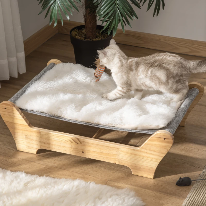 PawHut Lit pour chat chienchat lit hamac pour chat et chien avec coussin en peluche douce et confortable cadre en bois de pin solide et stable lavable en machine 68 x 43 x 20 cm