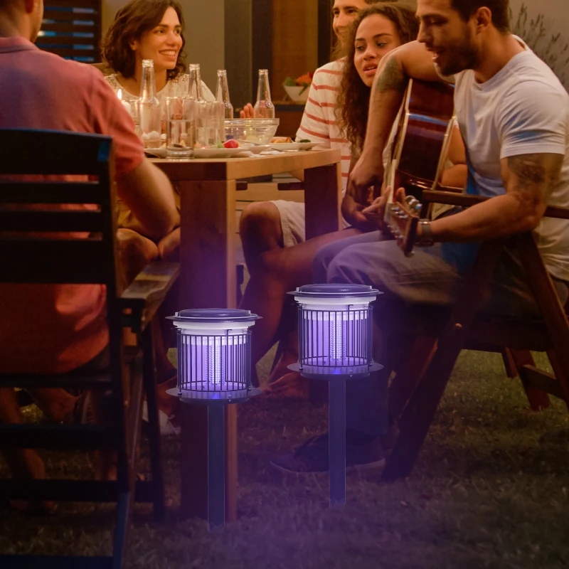 Outsunny Set 2 Lampade Antizanzare da Esterno 2 in 1 con Luce LED e UV, Ricarica Solare e USB, Nero
