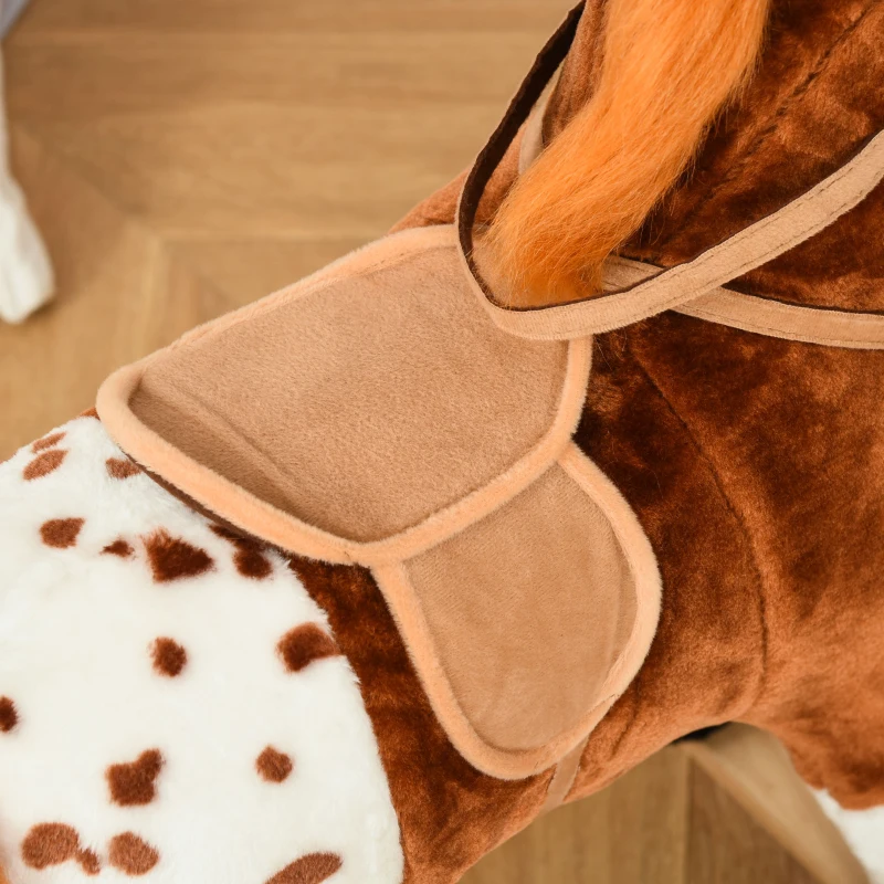 HOMCOM Cheval à Bascule en Bois et Peluche pour Enfant Cheval de Cowboy peluche Pour Enfants de 3-6 Ans Jouet balançoire avec Effet sonore Selle rênes Marron Blanc