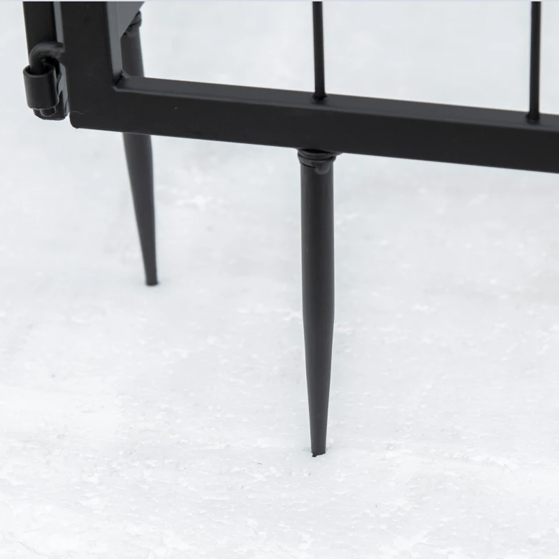 Outsunny Decorative Garden Fencing, 4PCs Outdoor Picket Fence Panels, Rustproof Metal Wire Landscape Flower Bed Border Edging Animal Barrier, Black