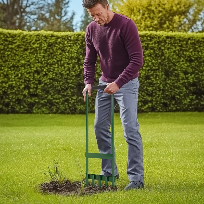 Outsunny Rasenlüfter Aerifizierer für Rasen 30cm Breite Manuell Rasenbelüfter mit rutschfest Griff für Garten Höfe Dunkelgrün