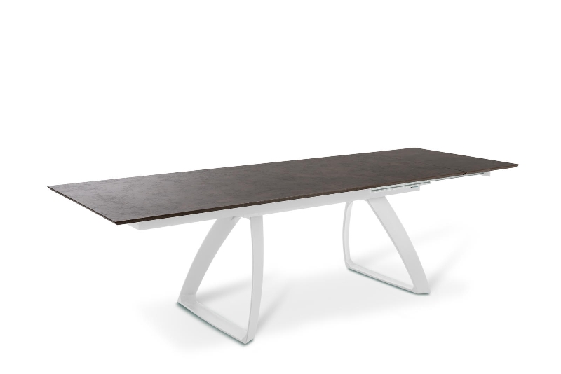 E-STYLO Tavolo allungabile con top ruggine in HPL su MDF e gambe in metallo bianco, 90cm X 170/270cm H. 76cm.