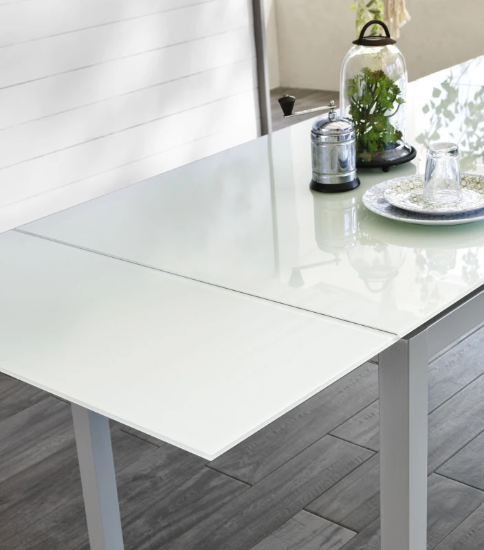 E-STYLO Tavolo allungabile con top in vetro temperato bianco e gambe in metallo bianco, 75cm X 110/170cm H.75cm