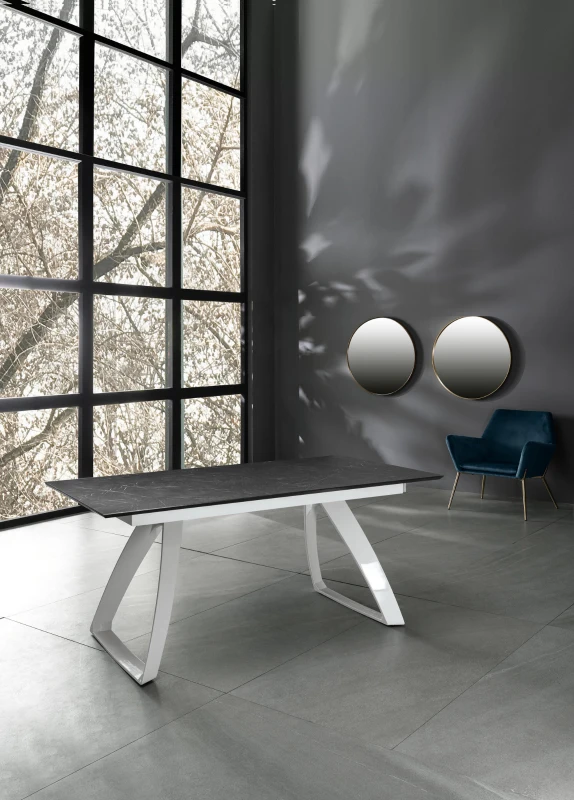 E-STYLO Tavolo allungabile con top nero in HPL su MDF e gambe in alluminio bianco, 90cm X 170/270cm H. 76cm.