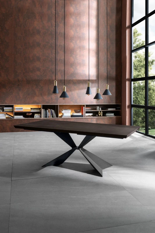 E-STYLO Tavolo fisso con top impiallacciato rovere termocotto e gambe in metallo nero, 100cm X 200cm H. 76cm.