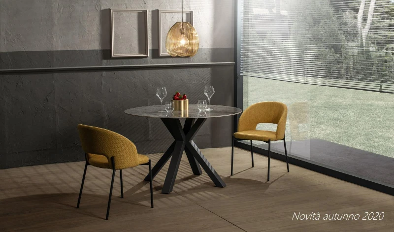 E-STYLO Tavolo fisso con top in solid ceramic effetto marmo temperato e gambe in metallo verniciato, 120cm X 120cm H.76cm