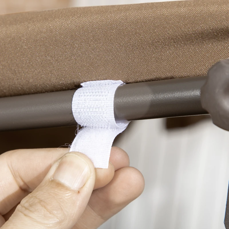 Outsunny Balancelle de Jardin Extérieur de 3 Places avec Auvent Ajustable Siège en Rotin PE et Accoudoirs 167x112x153 cm Marron