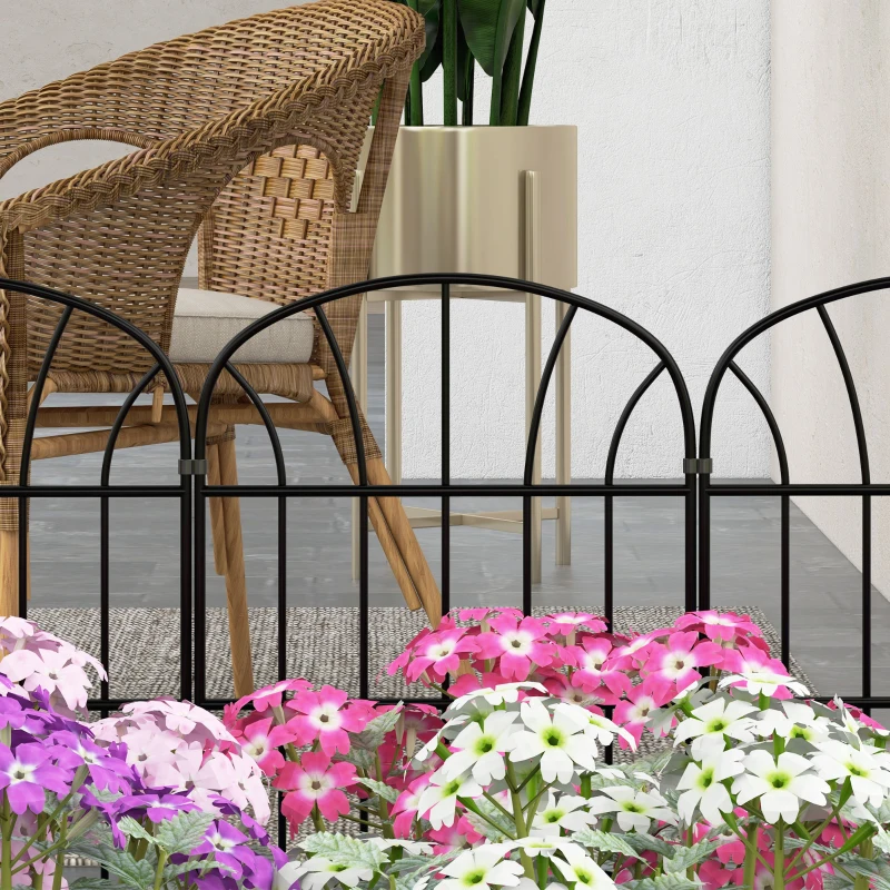 Outsunny Conjunto de 8 vallas de jardín decorativas, bordes de metal Negro con ornamentación - 264x61 cm Negro