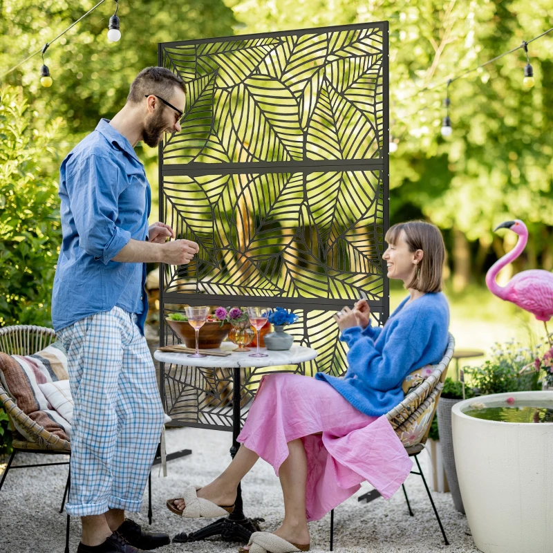 Outsunny Panel brise vue decorativo paravent exterior Negro con diseño de hojas en metal - 122x45x198 cm, Negro