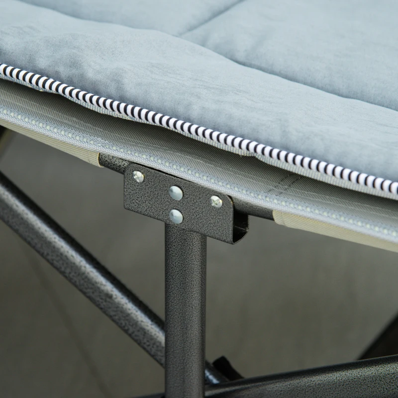 Outsunny Feldbett faltbar Campingbett mit Matratze Tragetasche 188 x 64,5 x 53 cm Gästebett bis 150 kg belastbar Campingliege für Erwachsene Klappbett für Outdoor, Garten Camping Reisen Hellgrau