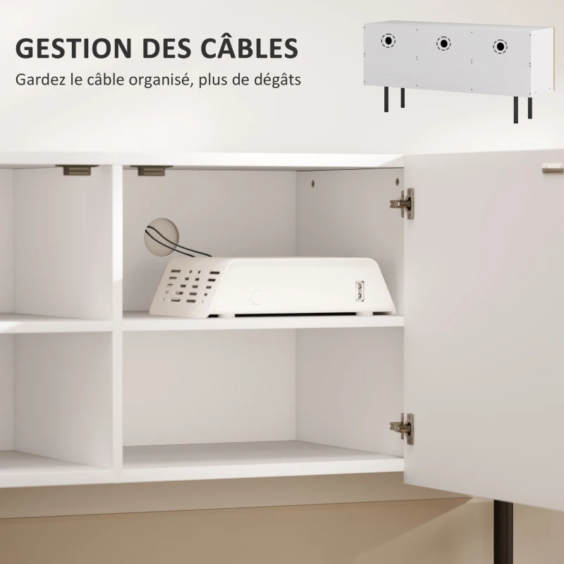 HOMCOM Meuble TV pour jusqu'à 65 pouces avec placards à porte cannelée et passe-câbles pour salon, chambre, effet bois naturel