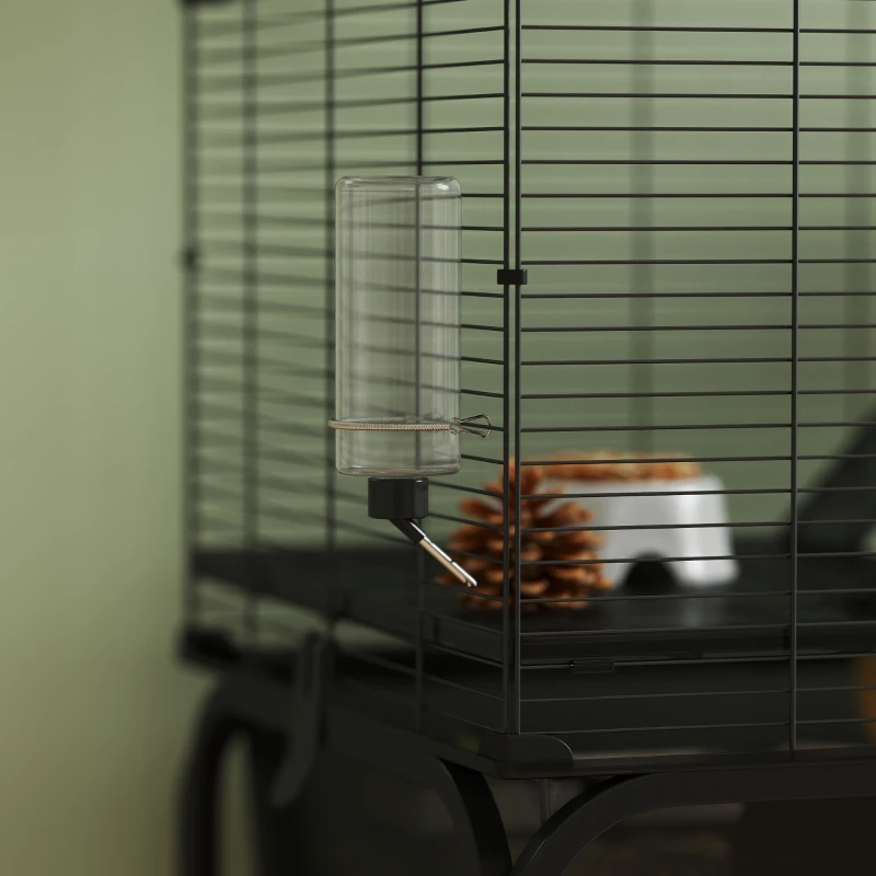 PawHut Jaula para Animales Pequeños de 4 Niveles con Ruedas Bandeja Profunda Rampas Plataformas y Comedero 73x47x123 cm Negro